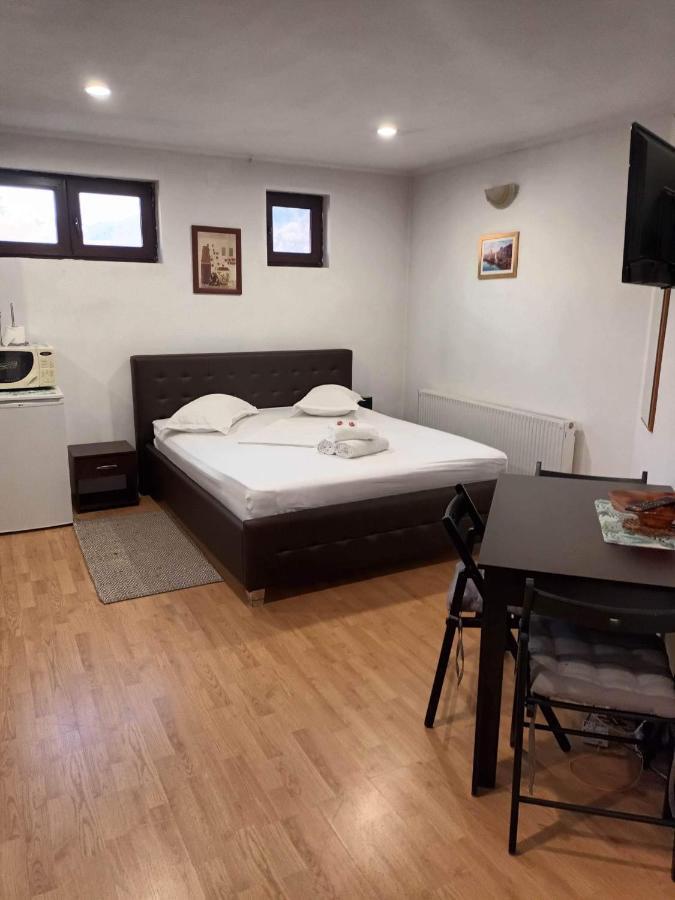 شقة Călimăneşti  في Apartament Relax المظهر الخارجي الصورة